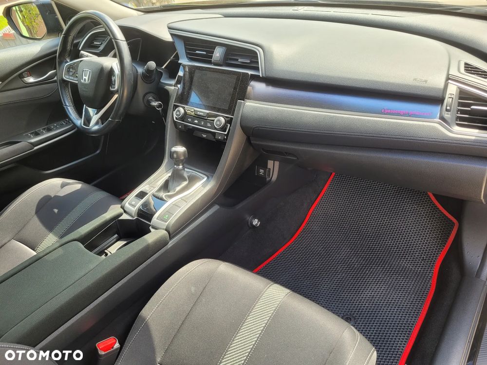 Honda Civic 1.5 T Elegance - 23