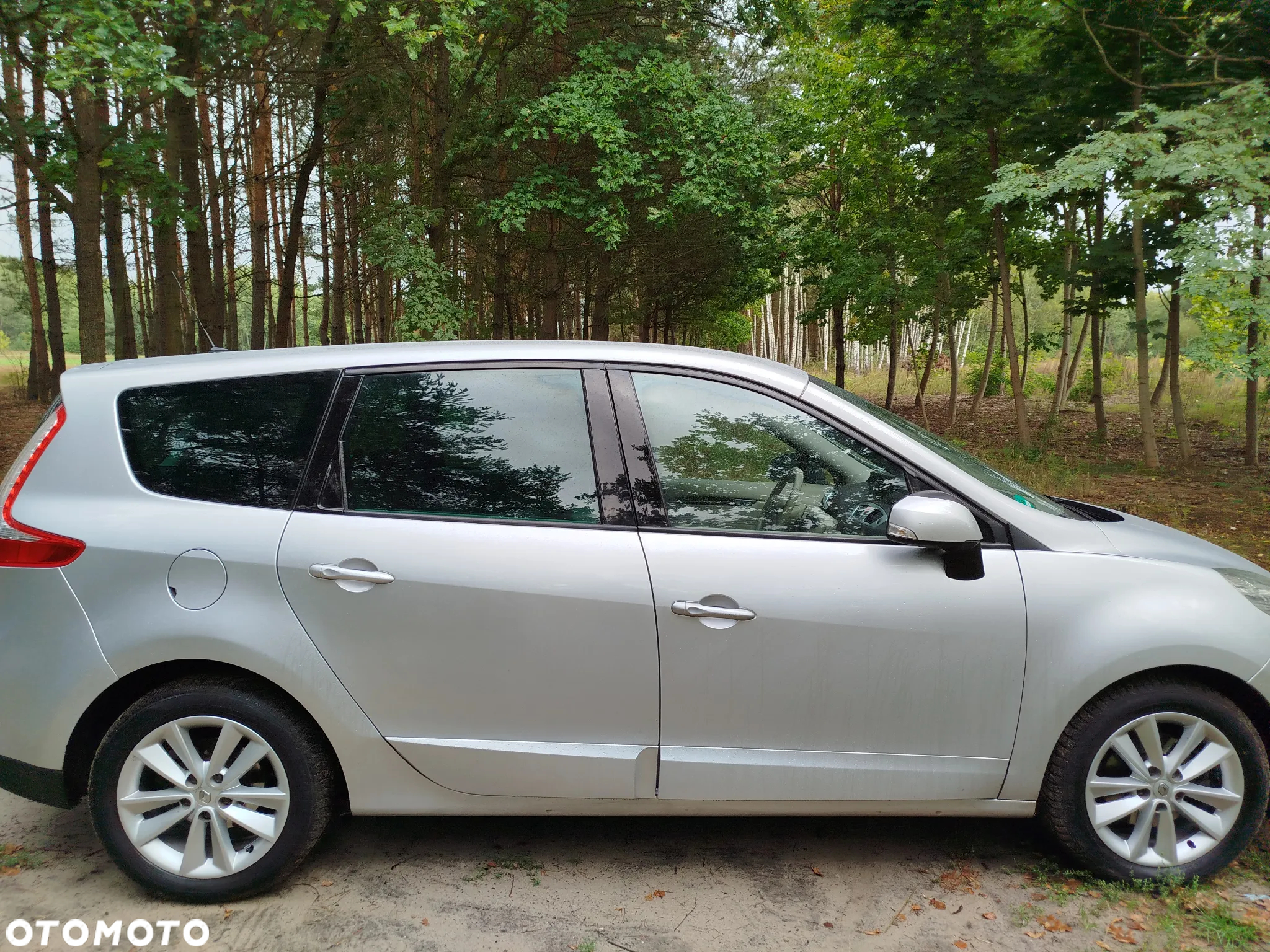Renault Grand Scenic 2.0 16V 140 CVT Luxe - 5