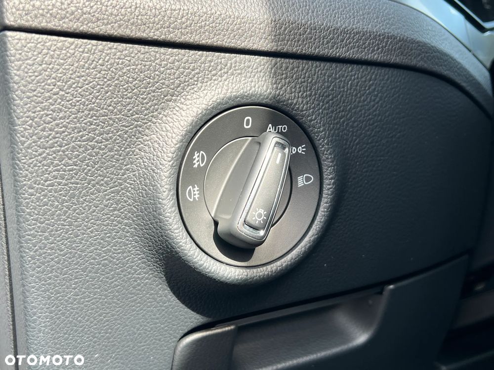 Skoda Superb 2.0 TDI Style DSG - 24