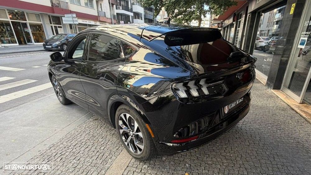 Ford Mustang Mach-E 75.7 kWh Premium AWD - 5