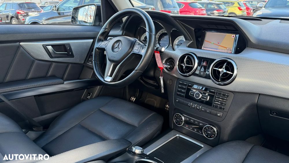 Mercedes-Benz GLK 220 CDI DPF 4Matic BlueEFFICIENCY 7G-TRONIC - 7