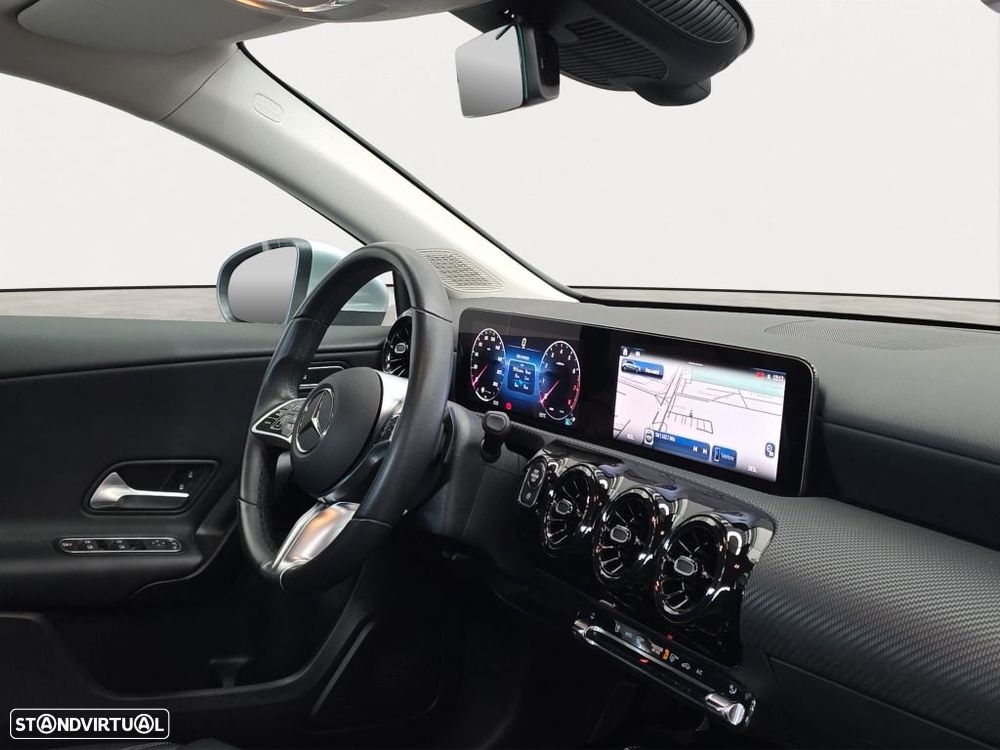 Mercedes-Benz A 200 - 11