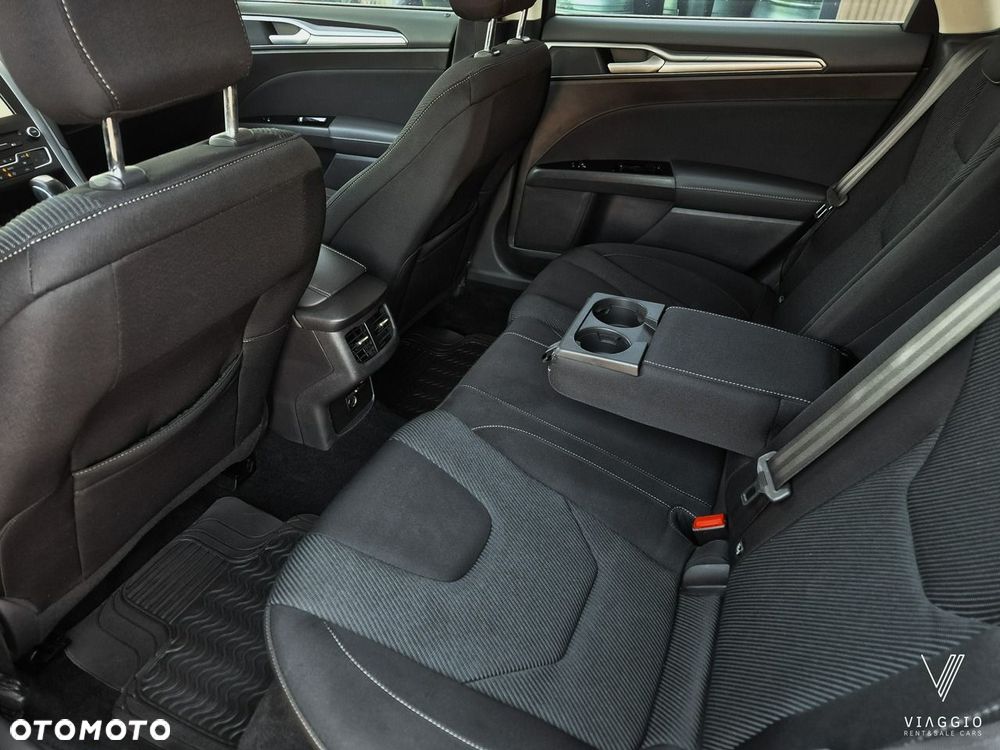 Ford Mondeo 2.0 EcoBlue Titanium - 26