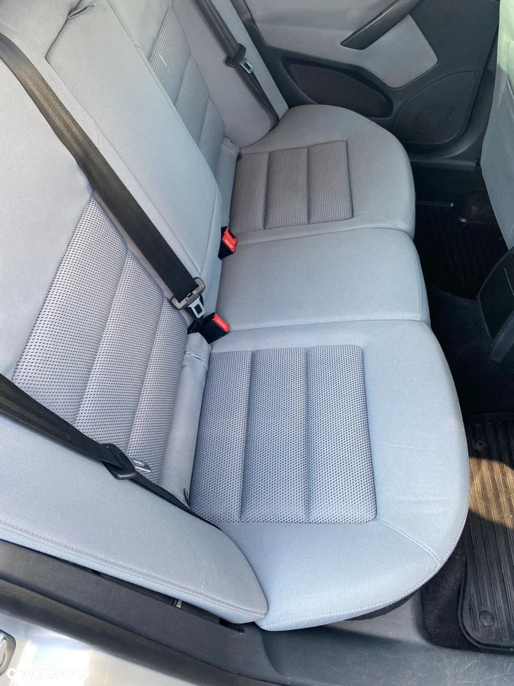 Skoda Octavia 1.6 Ambiente - 14