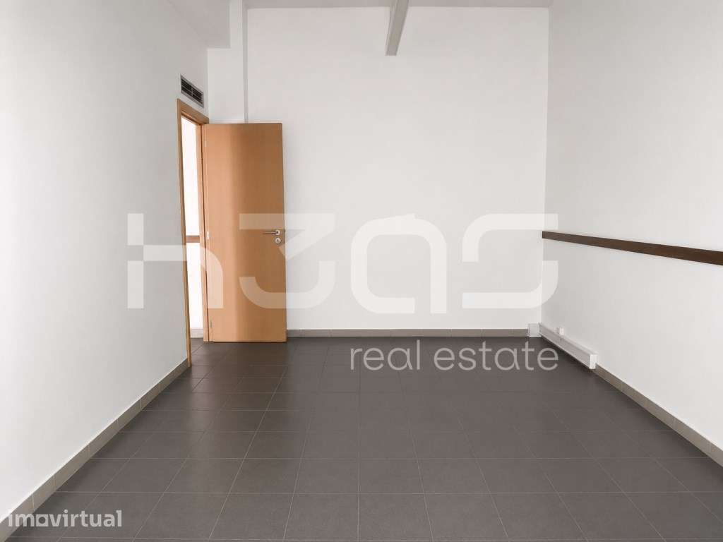 Loja Comercial - 145 m² | Lomar - Braga - Grande imagem: 5/21