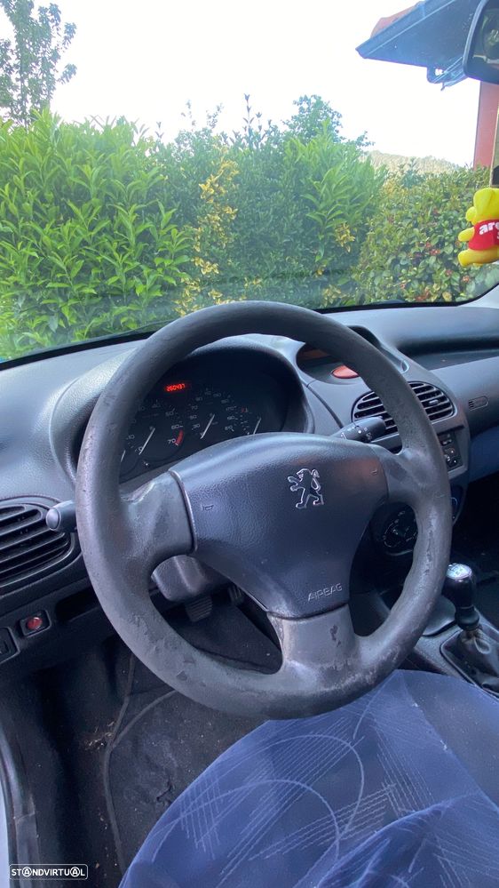 Peugeot 206 1.1 XR - 5