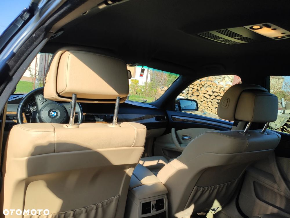 BMW Seria 5 530xi Touring Edition Exclusive - 10