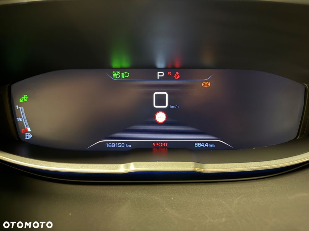 Peugeot 5008 THP 165 EAT6 Allure - 17