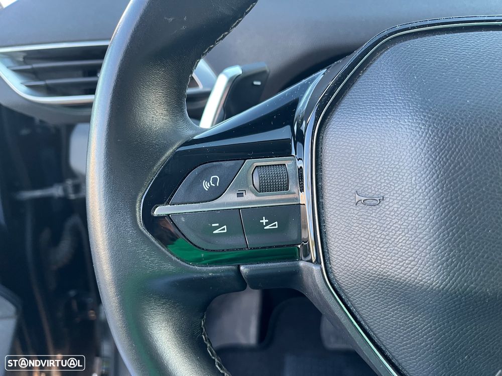 Peugeot 3008 1.6 Hybrid Allure Pack e-EAT8 - 32