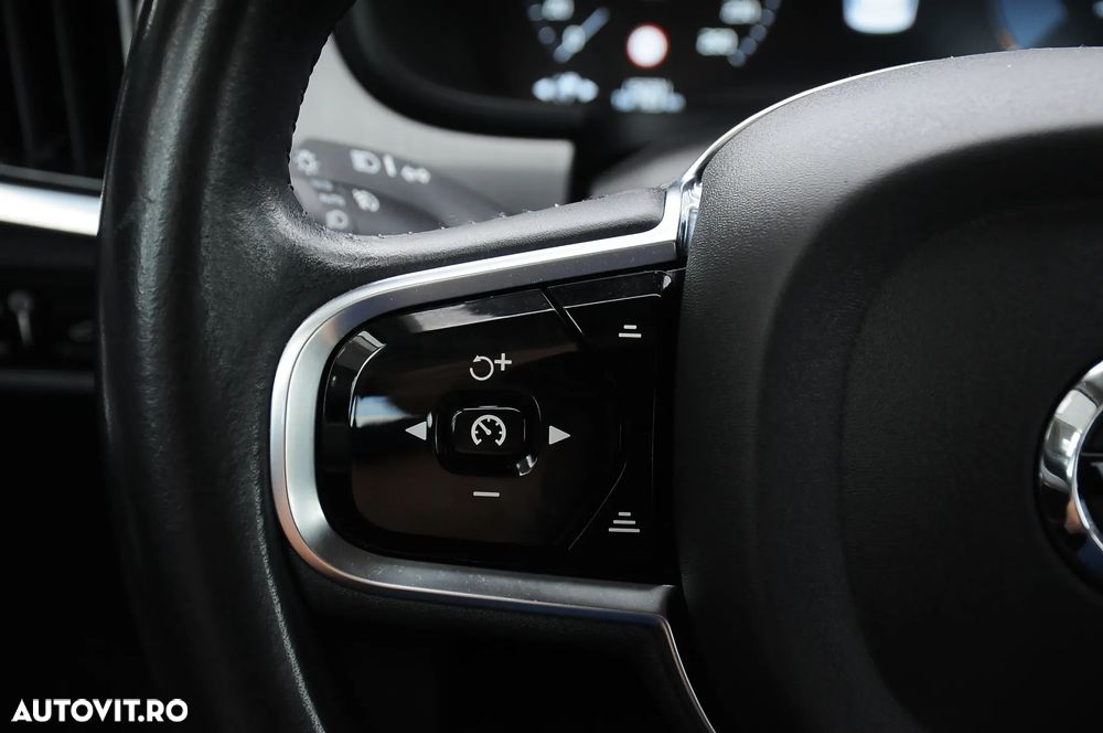 Volvo S90 - 17