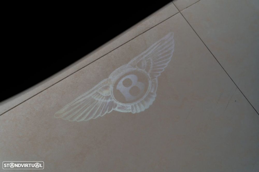 Bentley Flying Spur 4.0 Hybrid Speed - 36