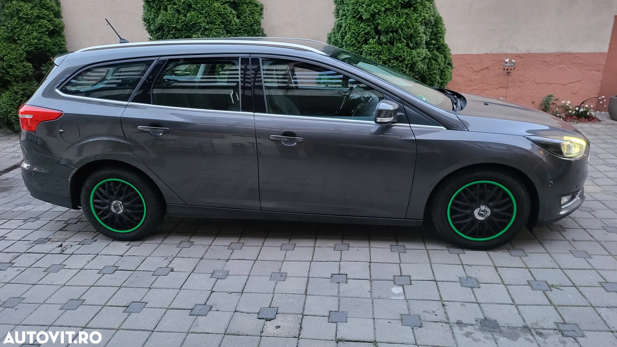 Ford Focus 2.0 TDCi DPF Aut. Titanium - 14