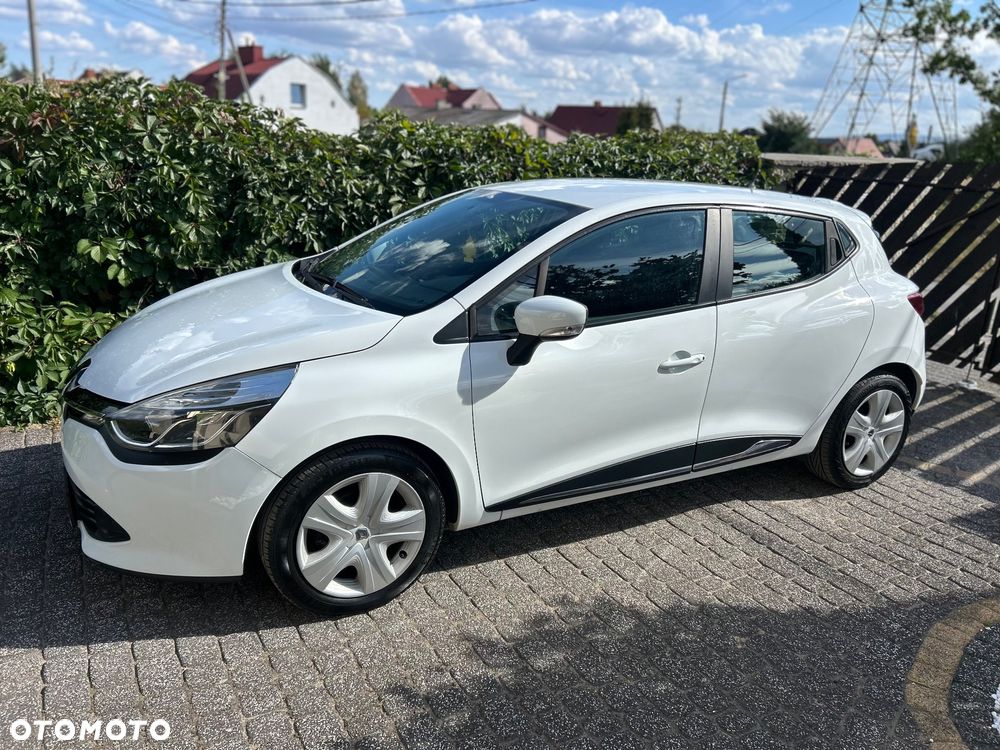 Renault Clio 1.2 16V Intens - 12