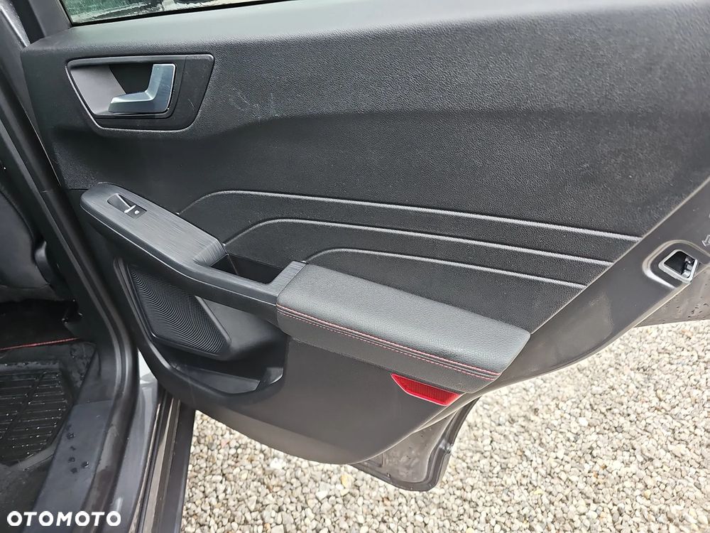 Ford Kuga 1.5 EcoBoost FWD ST-Line - 23