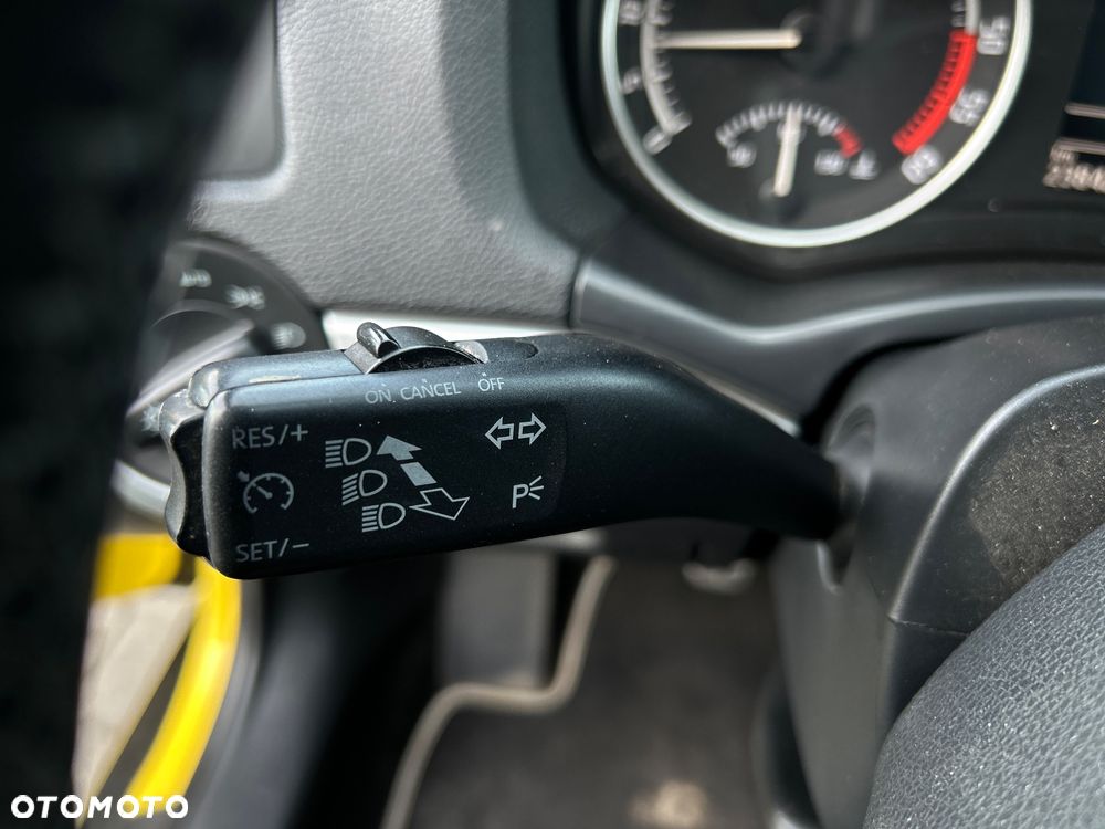 Skoda Octavia 2.0 TDI CR DPF RS - 30
