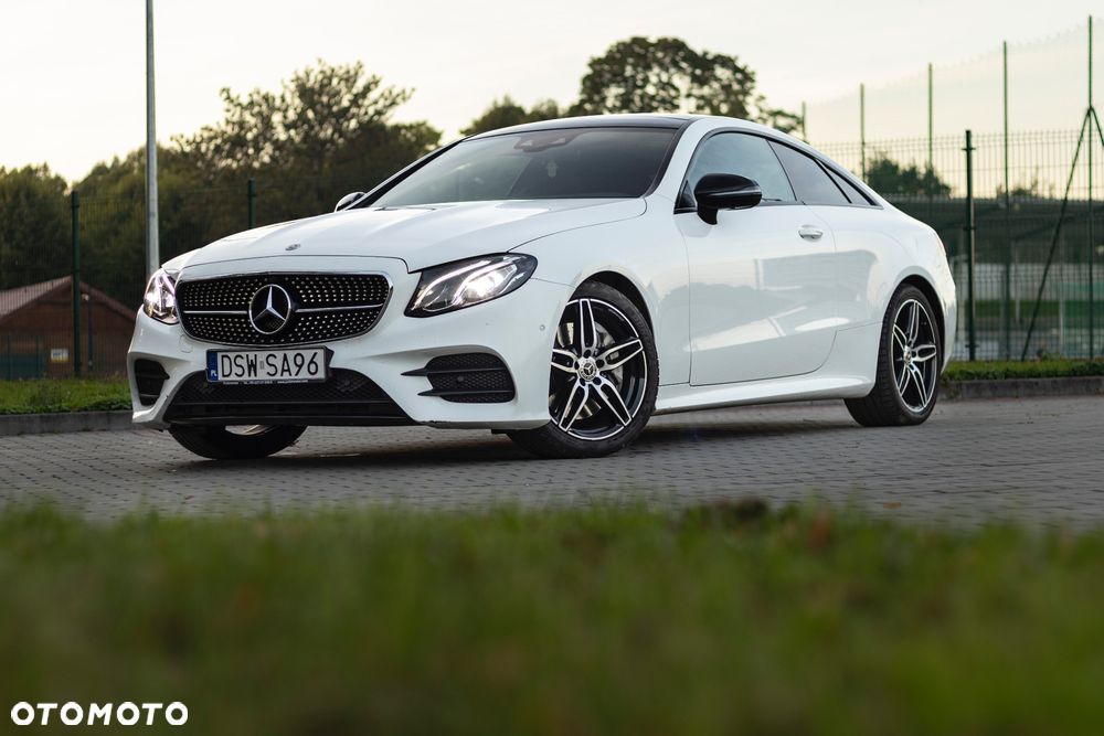 Mercedes-Benz Klasa E 300 Coupe 9G-TRONIC - 6