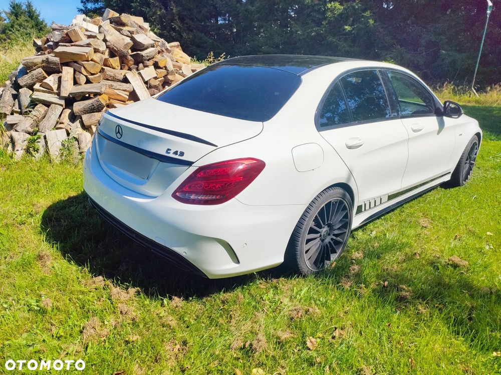 Mercedes-Benz C-Class 2015 photo 3