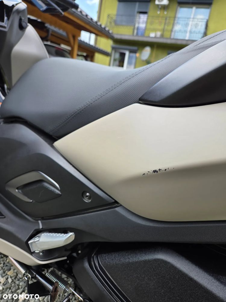 Yamaha Tricity - 6