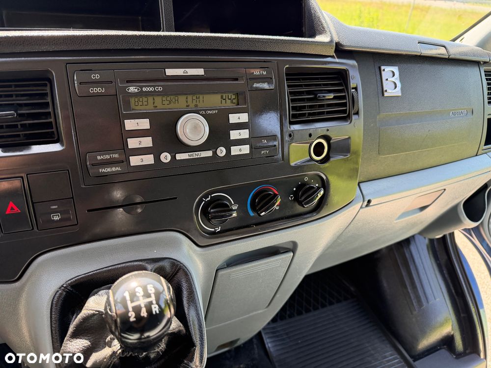 Ford Transit - 17