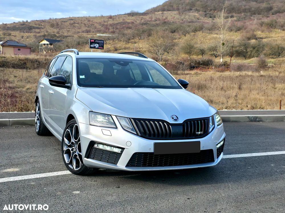 Skoda Octavia Combi 2.0 TDI 4x4 DSG RS - 2