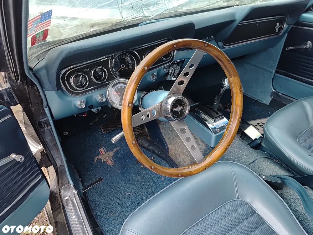 Ford Mustang - 27