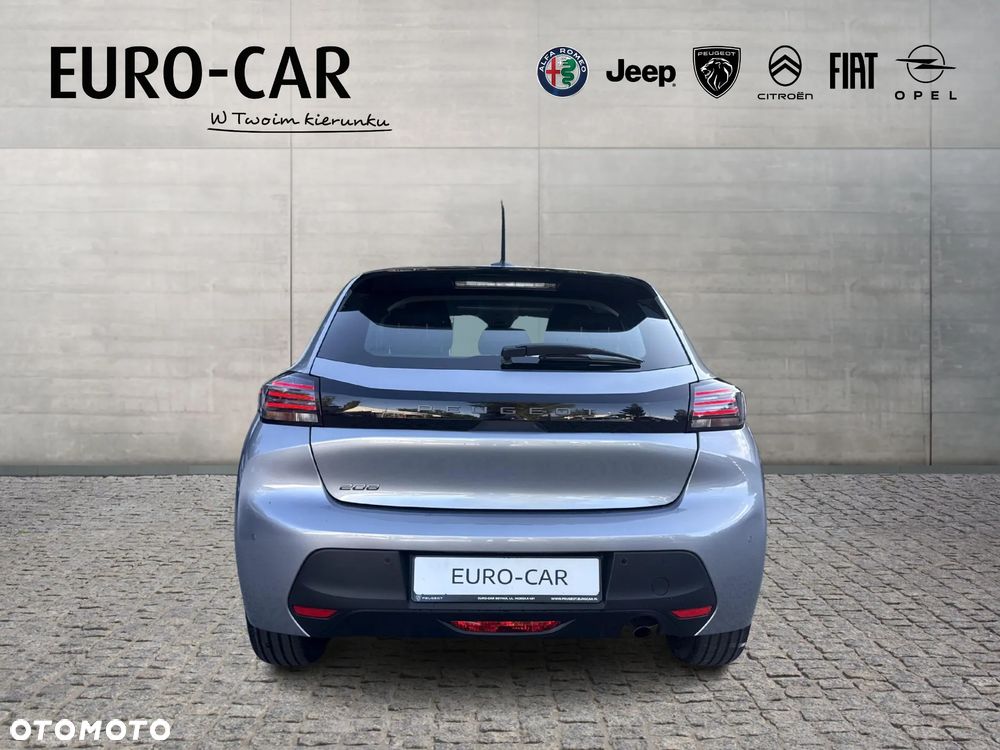 Peugeot 208 - 5