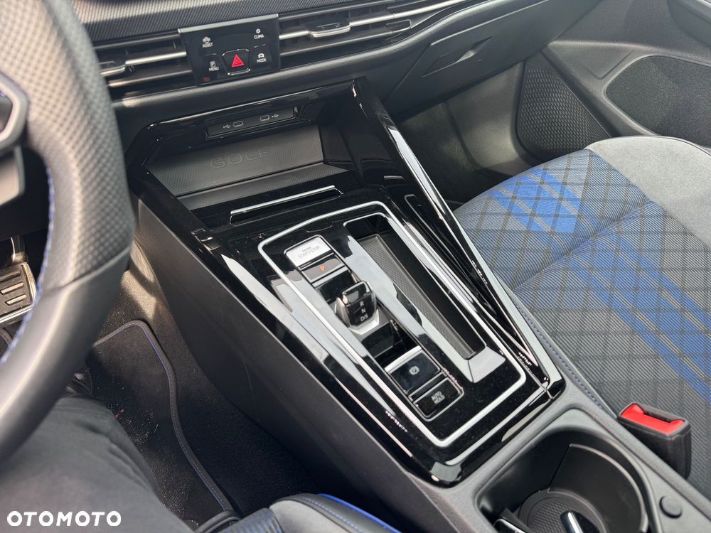 Volkswagen Golf 2.0 TSI 4Motion R DSG - 15