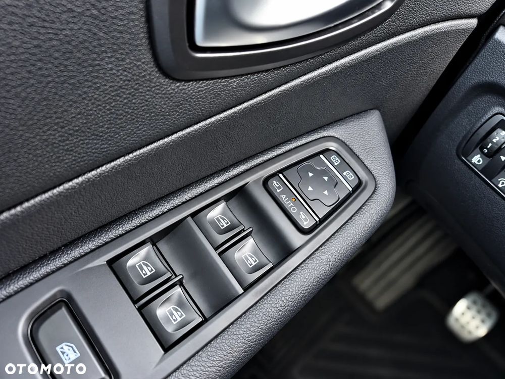 Renault Captur (ENERGY) TCe 150 Version S - 29