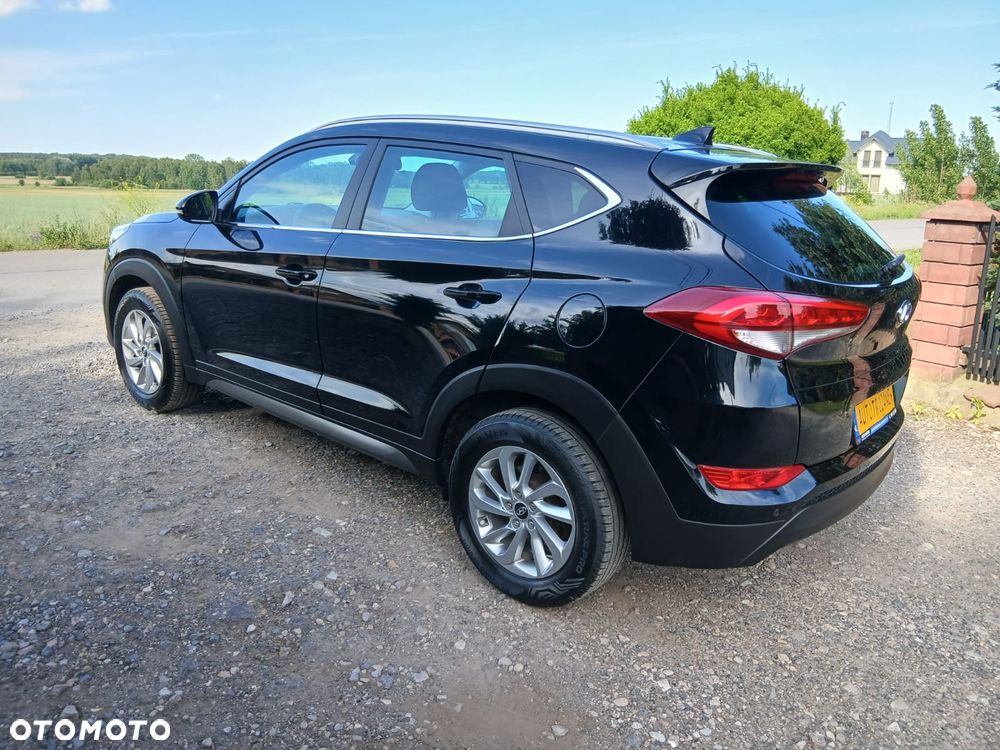 Hyundai Tucson blue 1.7 CRDi 2WD Classic - 12