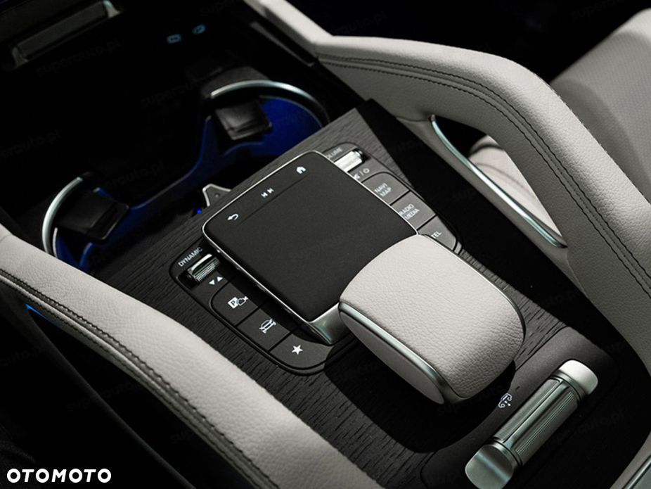 Mercedes-Benz GLE 300 d mHEV 4-Matic AMG Line - 17