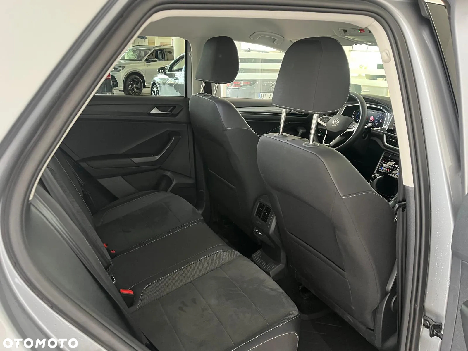 Volkswagen T-Roc 1.5 TSI Style DSG - 33