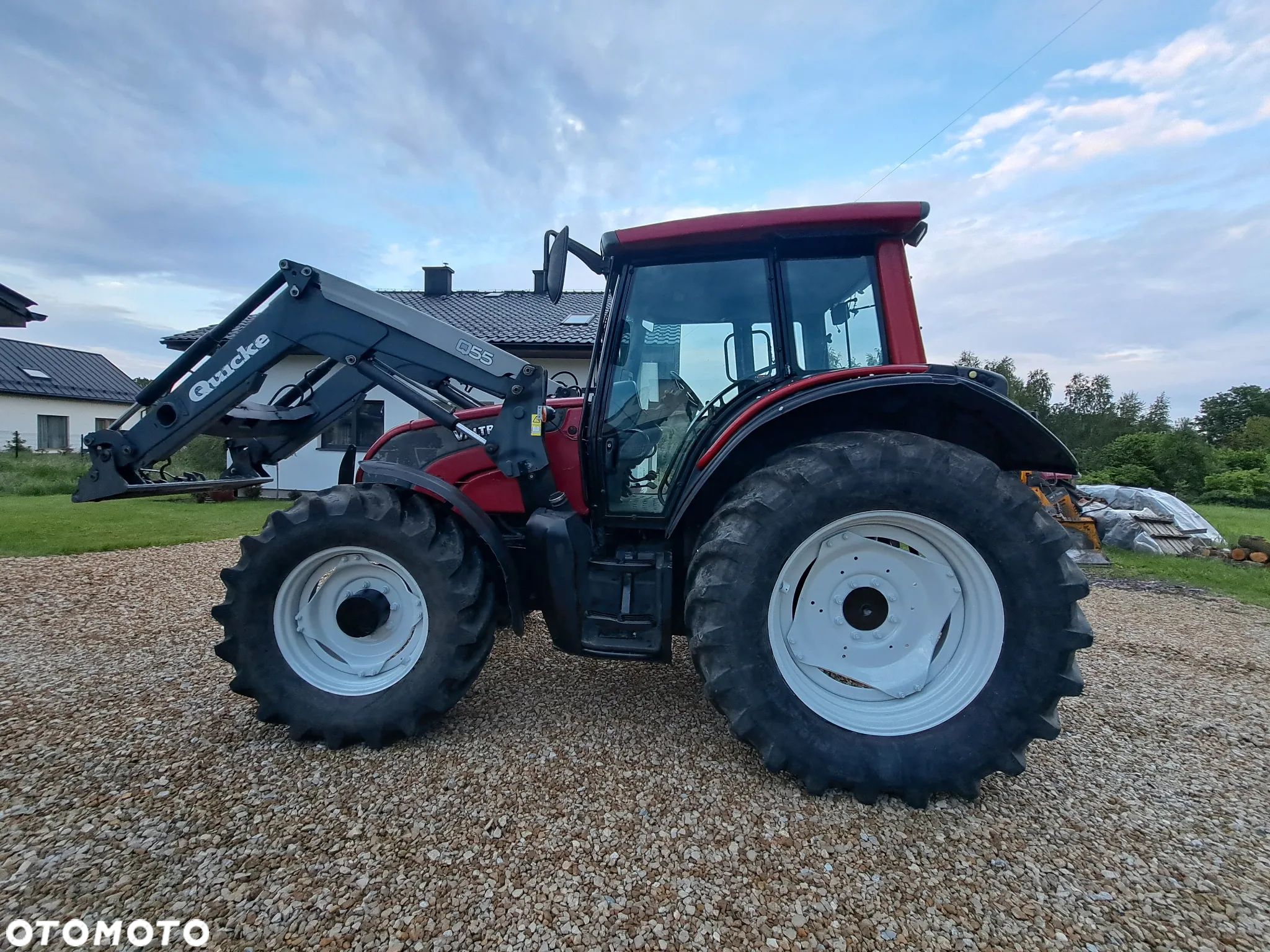 Valtra N121 - 1