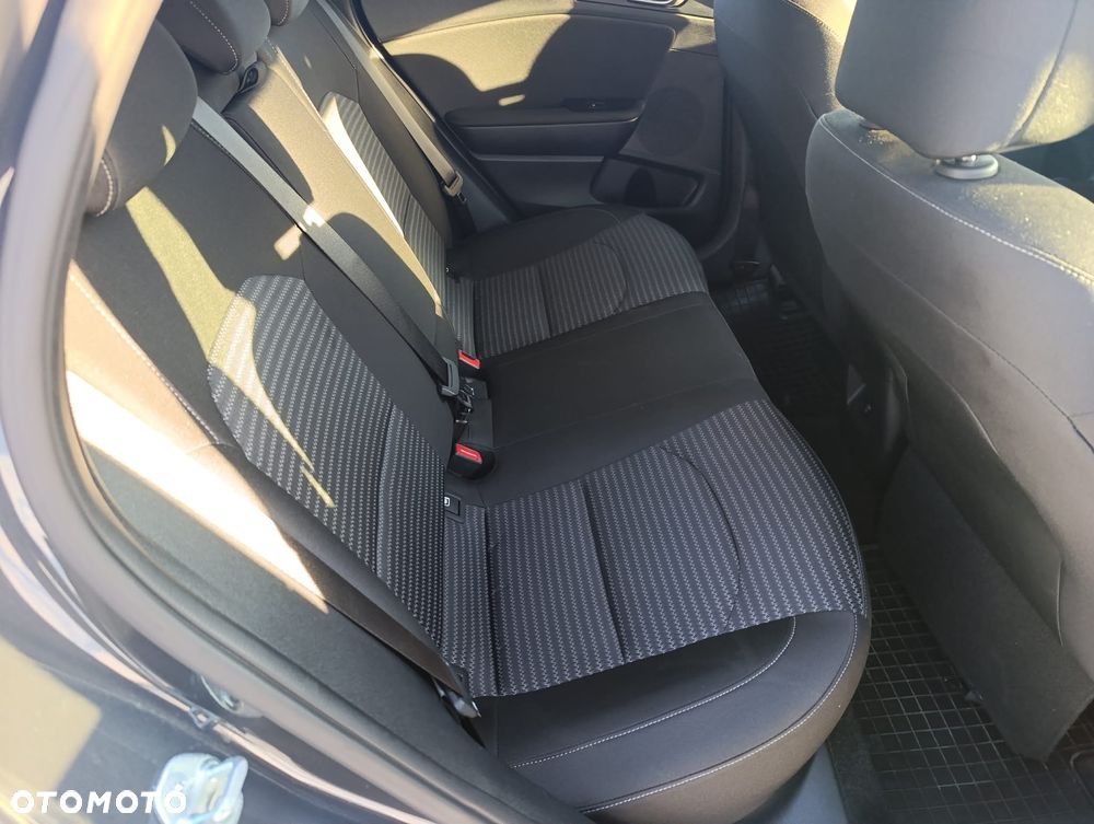 Kia XCeed 1.5 T-GDI M DCT - 12