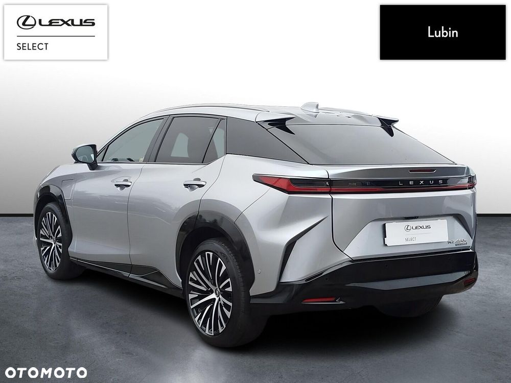 Lexus RZ - 4