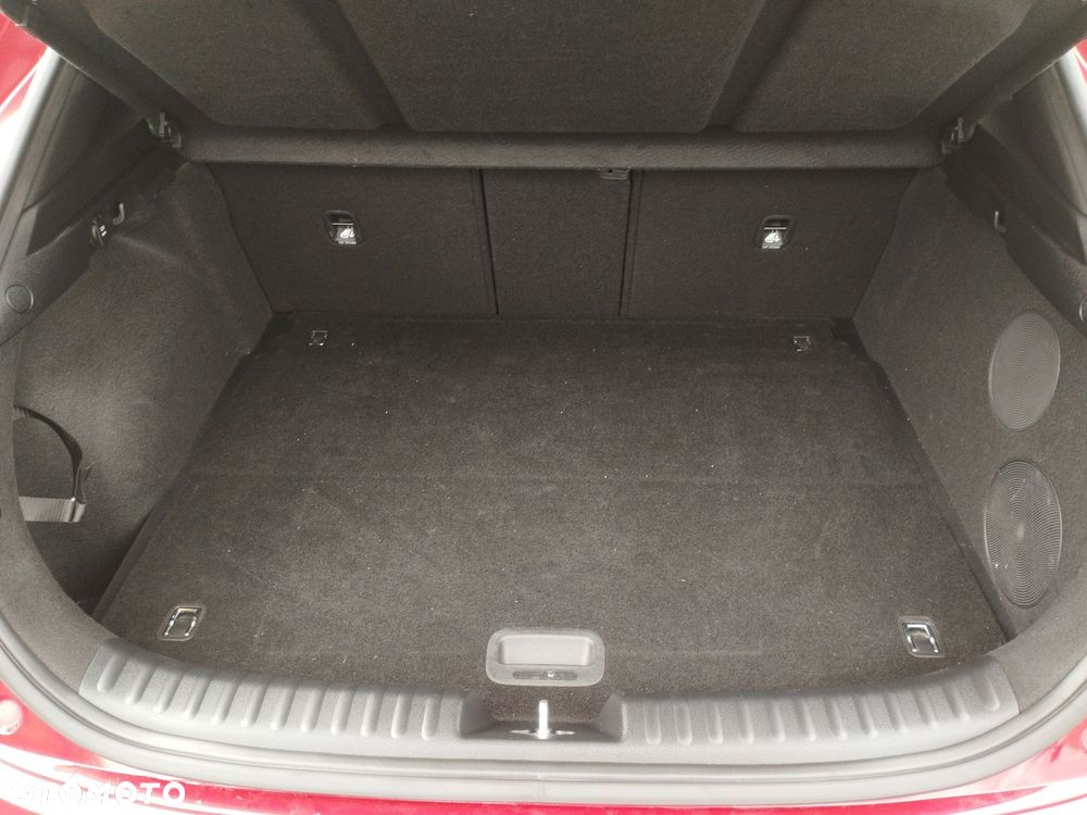 Kia XCeed 1.6 T-GDI L Business Line DCT - 17