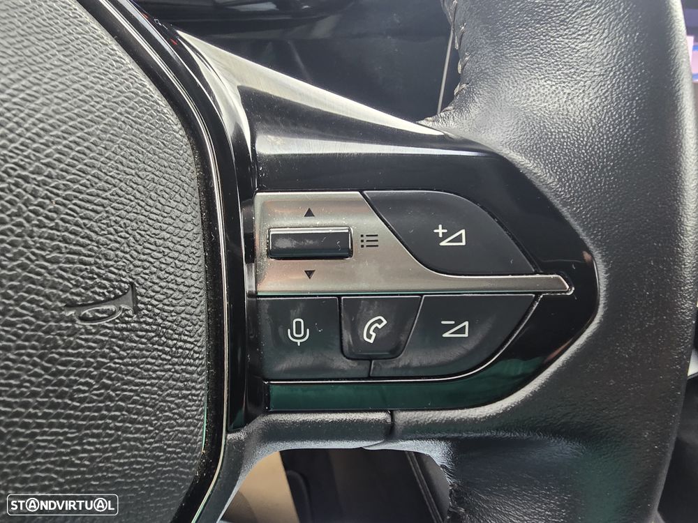 Peugeot 308 PureTech 130 EAT8 Allure - 38