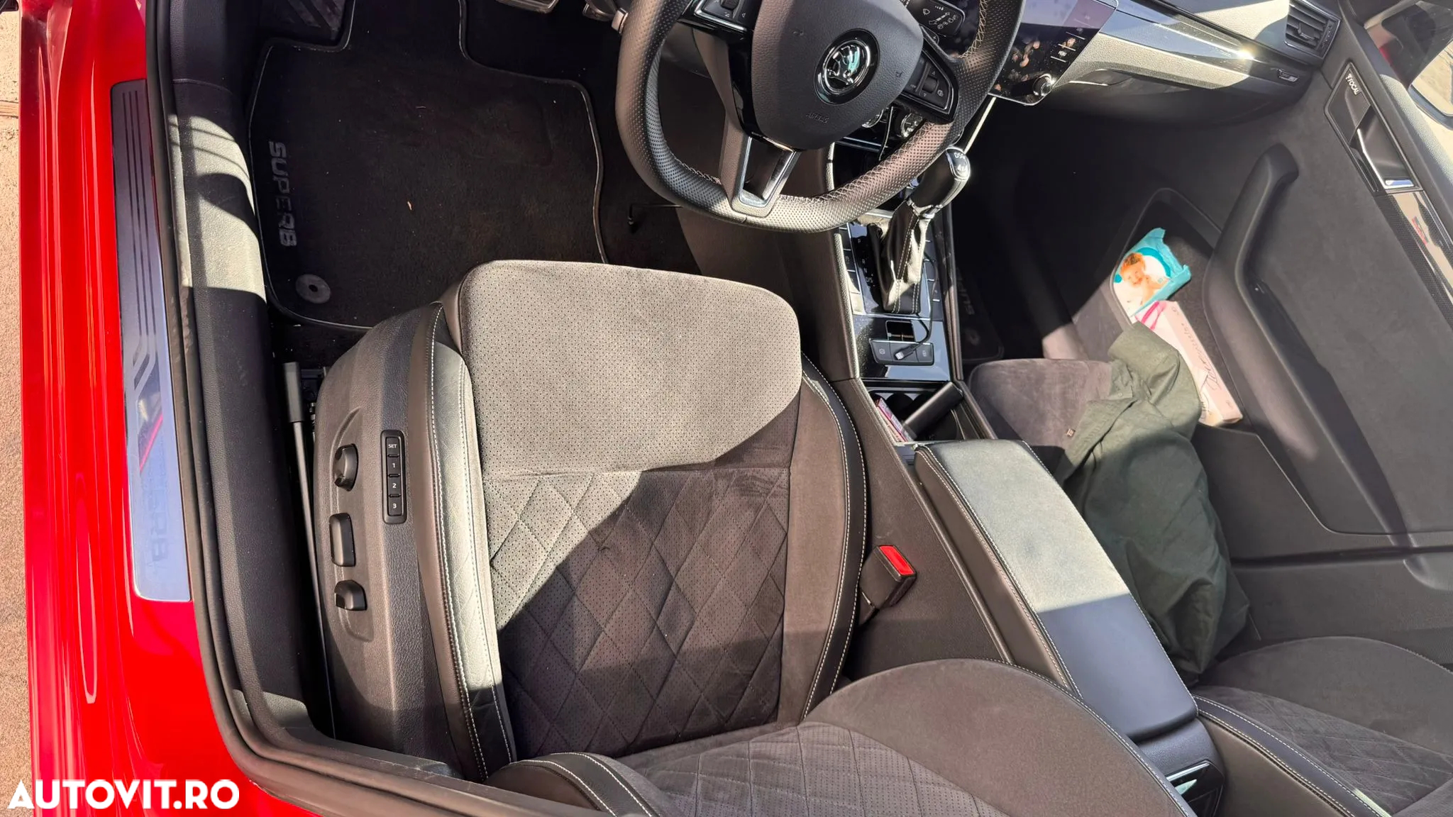 Skoda Superb Combi 2.0 TDI 4X4 DSG Sportline - 11