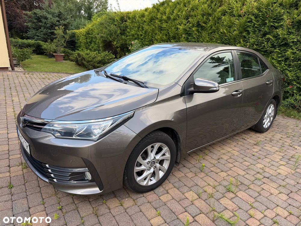 Toyota Corolla 1.6 Comfort - 1