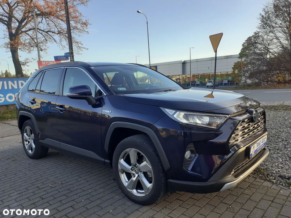 Toyota RAV4 - 10