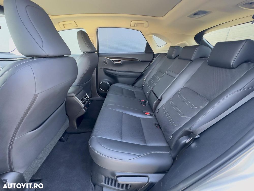 Lexus Seria NX 300h AWD Luxury - 15