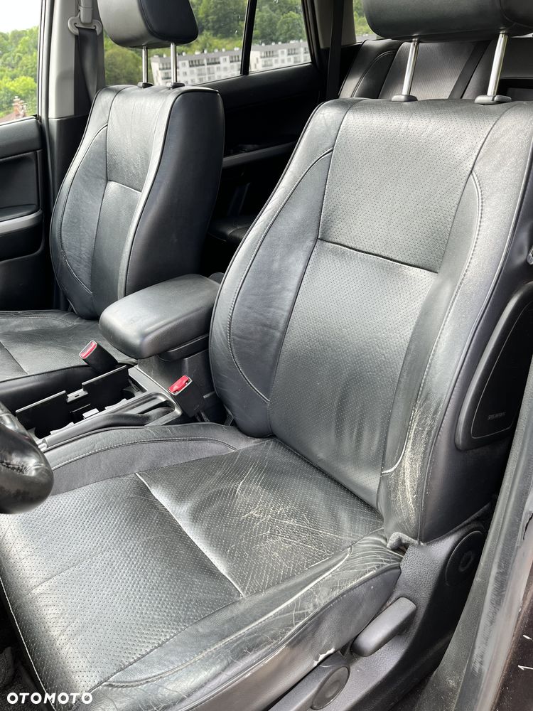 Suzuki Grand Vitara 2.4 De Luxe - 17