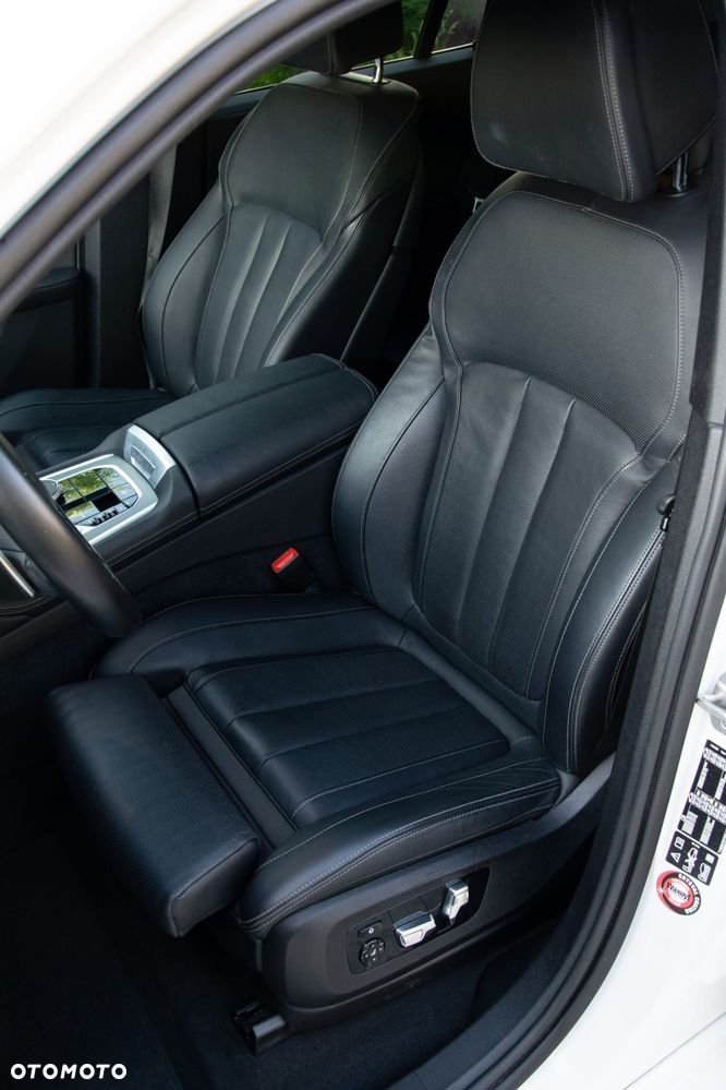 BMW X6 xDrive40d mHEV - 10