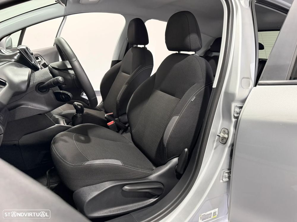 Peugeot 208 1.2 PureTech Style - 6