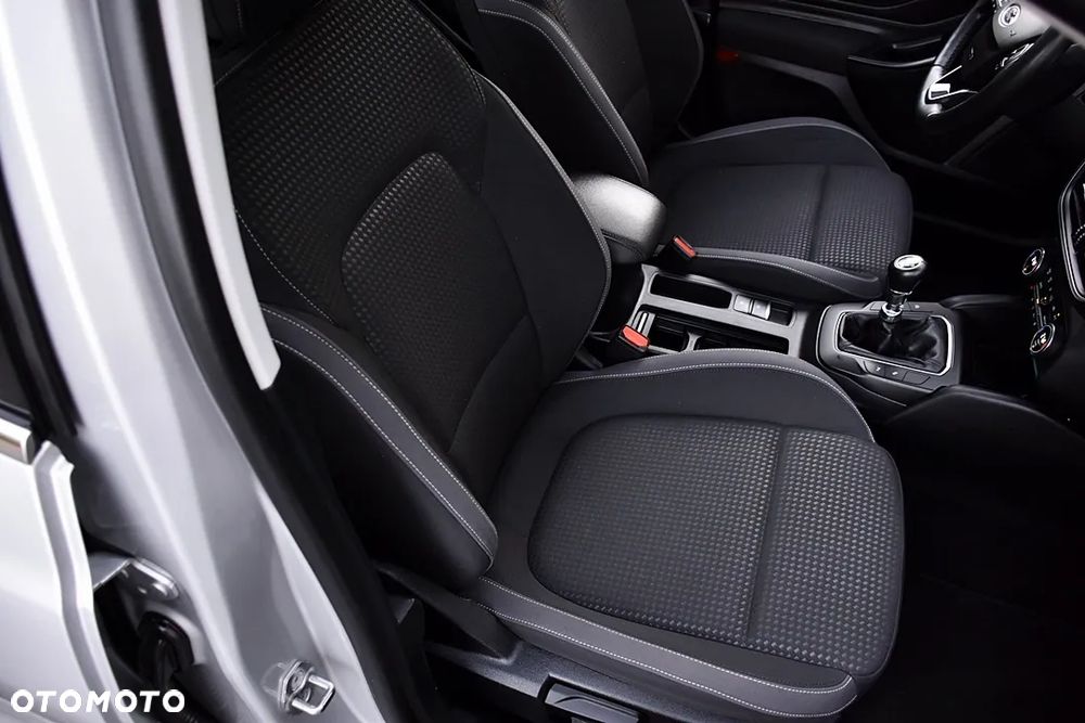 Ford Focus 1.5 EcoBlue Start-Stopp-System TITANIUM DESIGN - 34