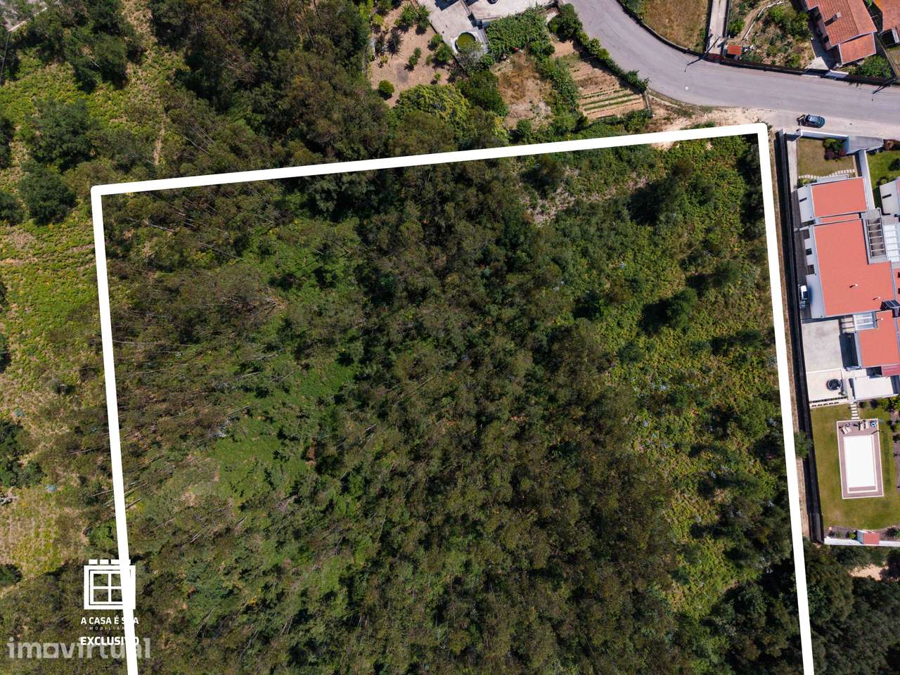 Terreno urbanizável com 4.030 m2 em Arrifana, S. M. Feira - Exclusivo - Grande imagem: 2/16