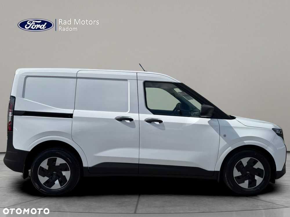 Ford Transit Courier - 6