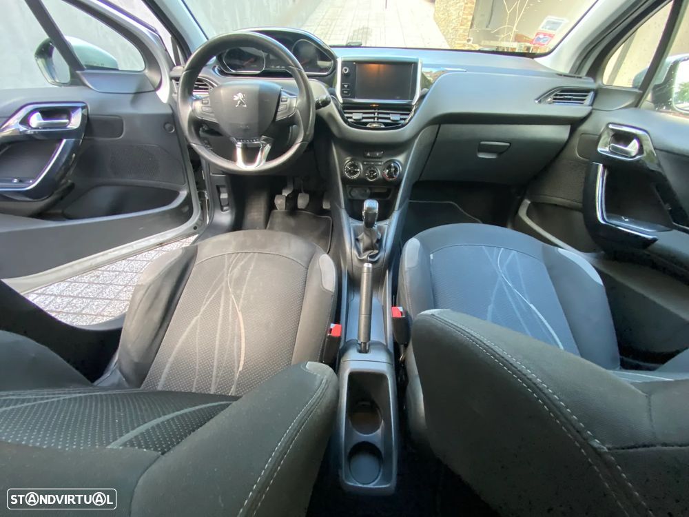 VW Golf Variant 1.6 TDi BlueMotion Trendline - 16