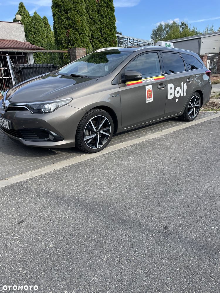 Toyota Auris - 2
