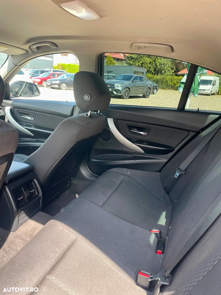 BMW Seria 3 318d DPF Edition Lifestyle - 8