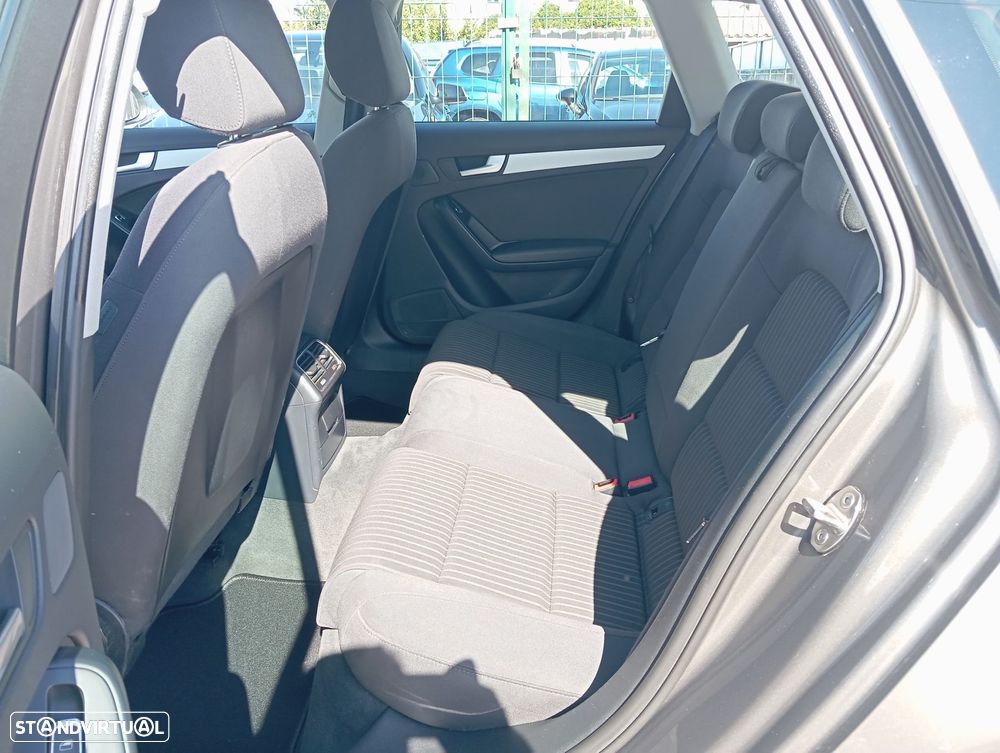 Audi A4 Avant 2.0 TDI DPF quattro Ambition - 16